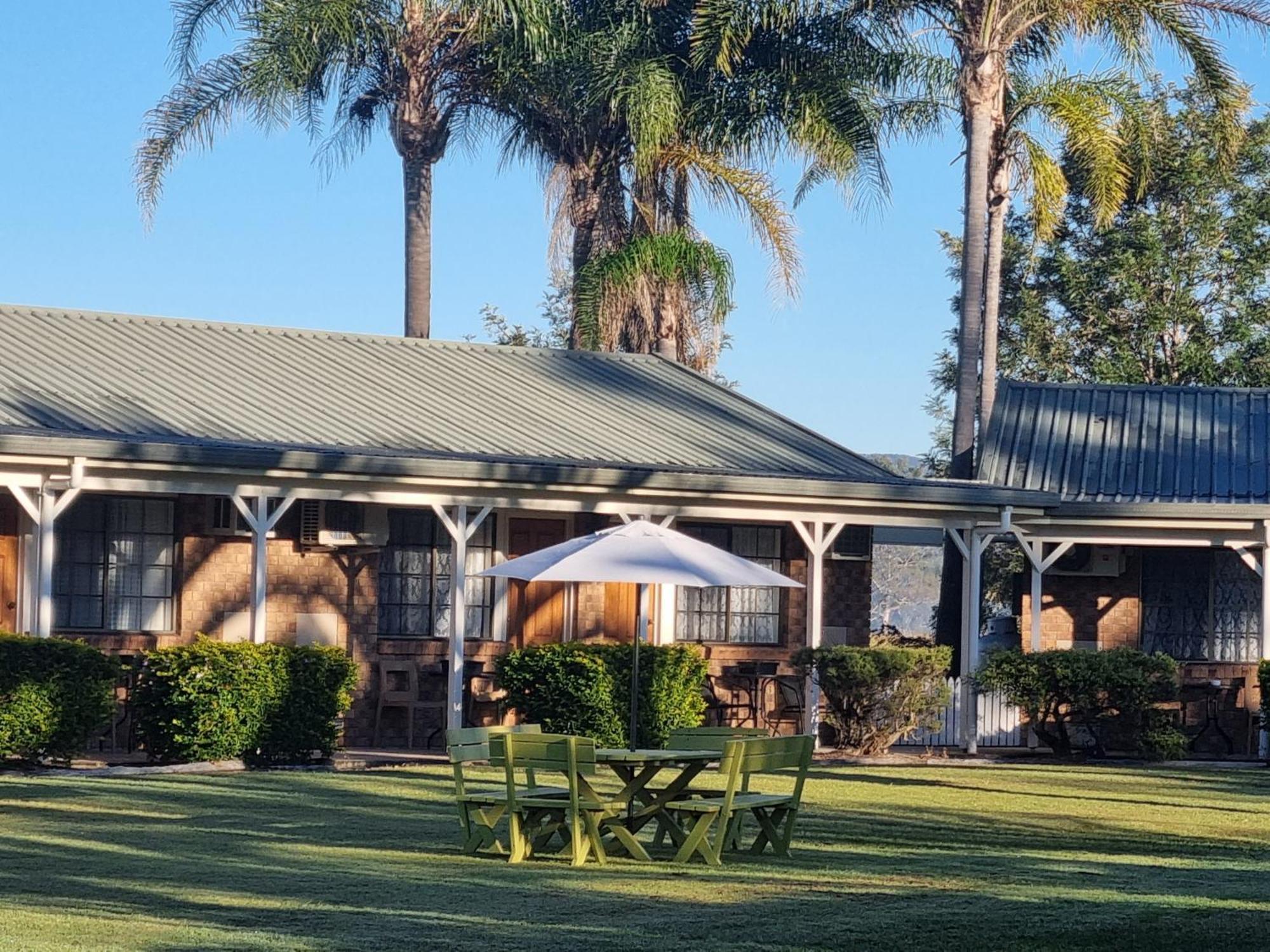 Koorawatha Homestead Motel Bororen Eksteriør billede